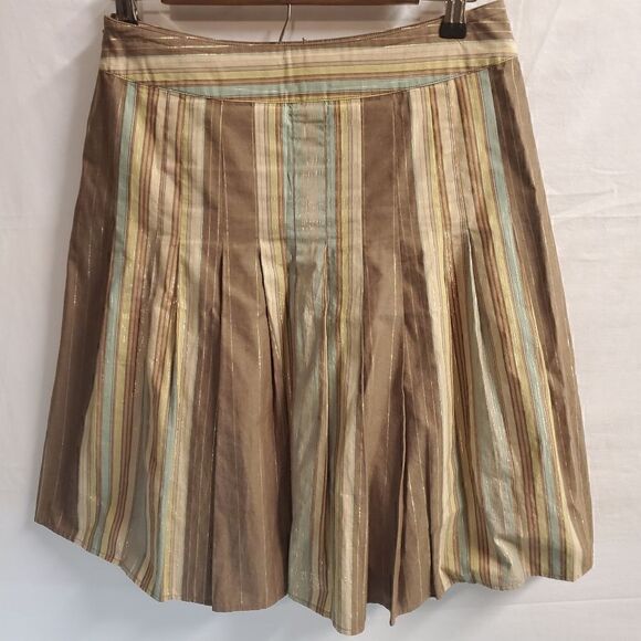 Talbots pleated skirt - Picture 2 of 6